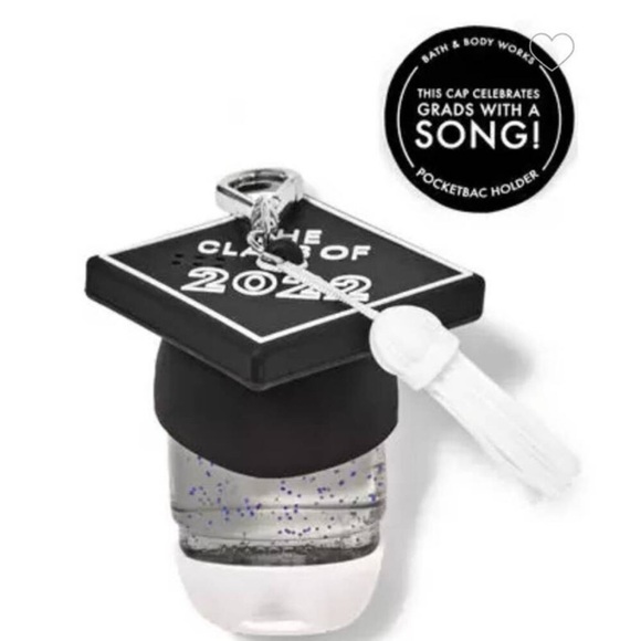 GRADUATION CAP 🎓👩🏻‍🎓 PLAYS MUSIC 2022 - Picture 2 of 5